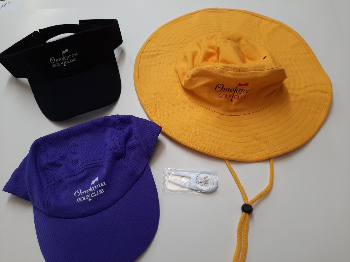 Omokoroa Golf Club Hats & Divot Repairer